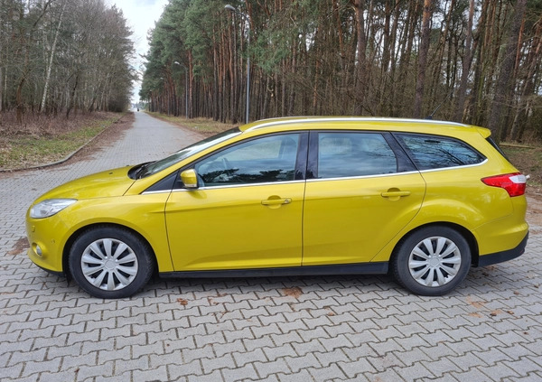 Ford Focus cena 24500 przebieg: 250000, rok produkcji 2011 z Łódź małe 379